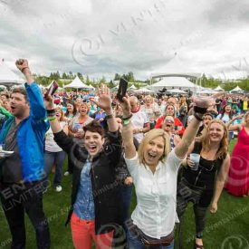 Happy Crowd!